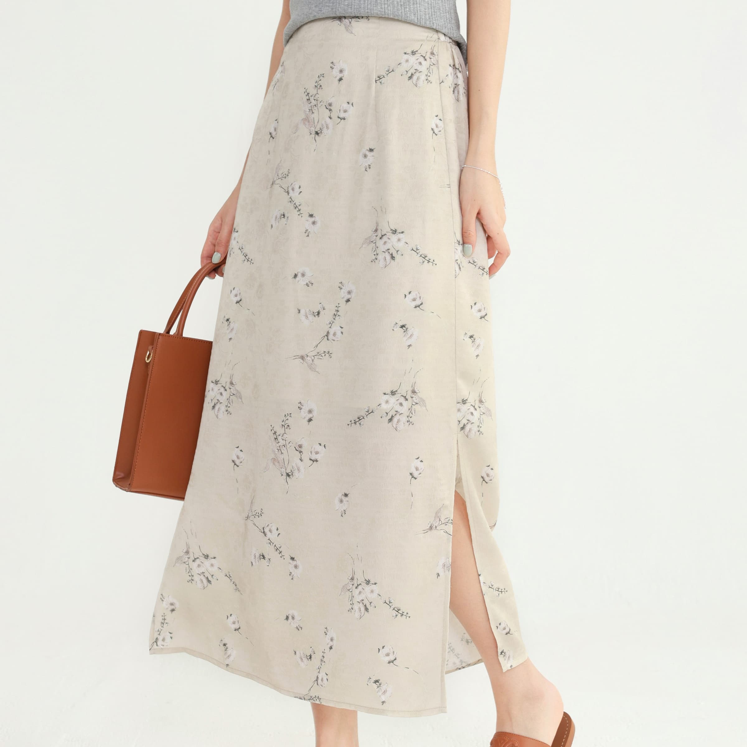 小花柄サイドスリットスカート春のお出かけ着