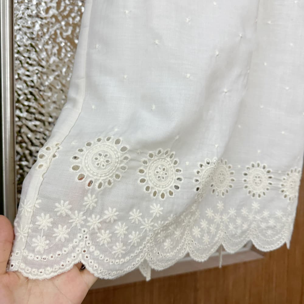 裾レース刺繍スリットスカート
