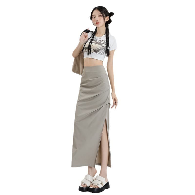 アシンメトリープリーツスリットスカート