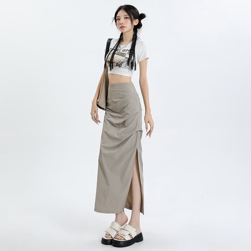 アシンメトリープリーツスリットスカート