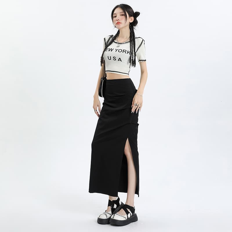 アシンメトリープリーツスリットスカート